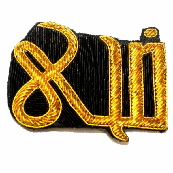 Gold brooch made from bullion thread