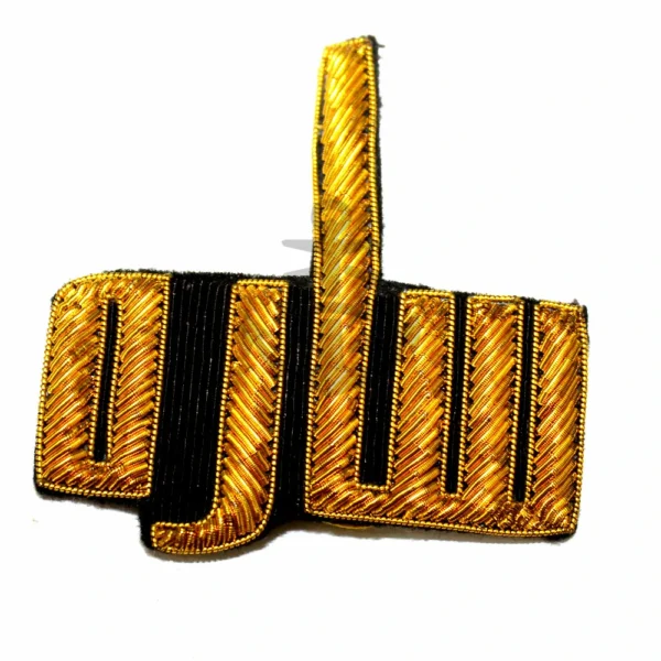 Gold bullion thread brooch